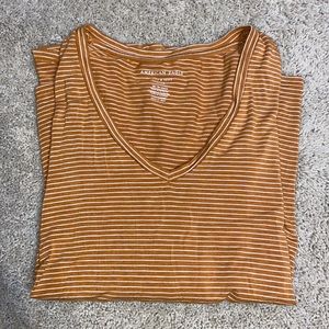 used american eagle soft long sleeve tshirt!!